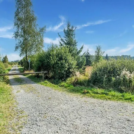 Les Hirondelle For 8 Persons